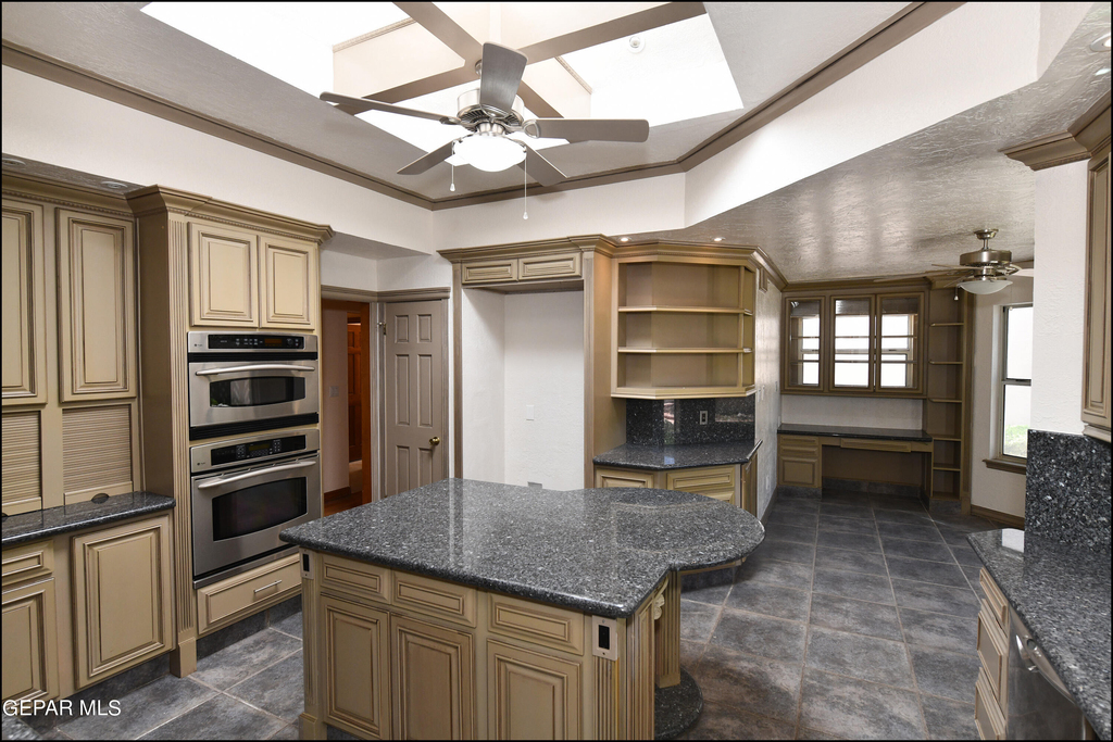 1004 Los Jardines Circle - Photo 10