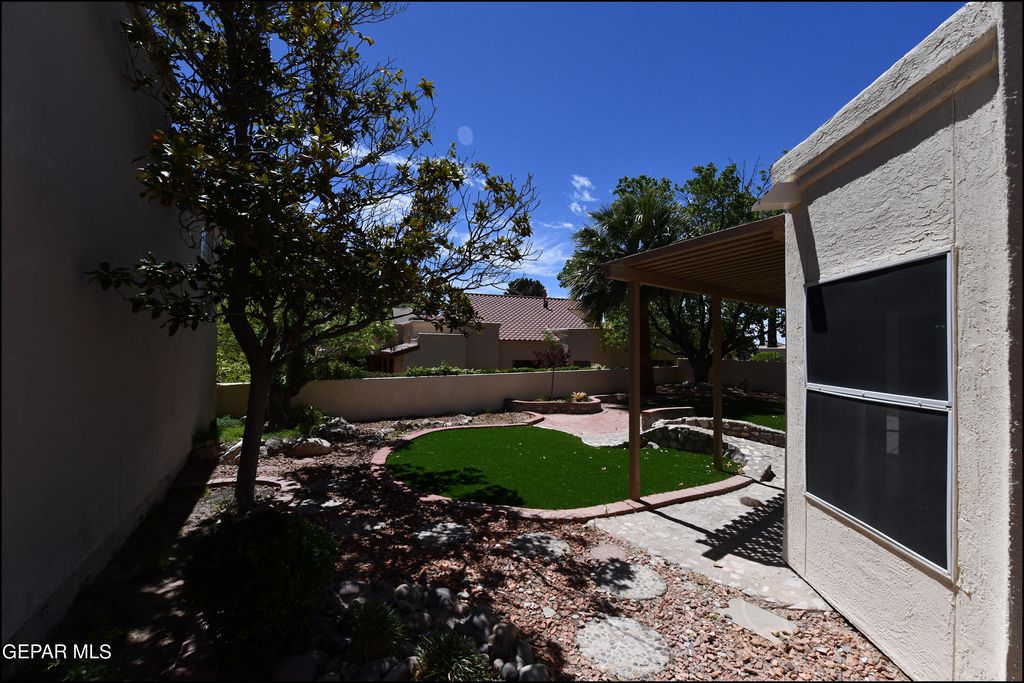 1004 Los Jardines Circle - Photo 34