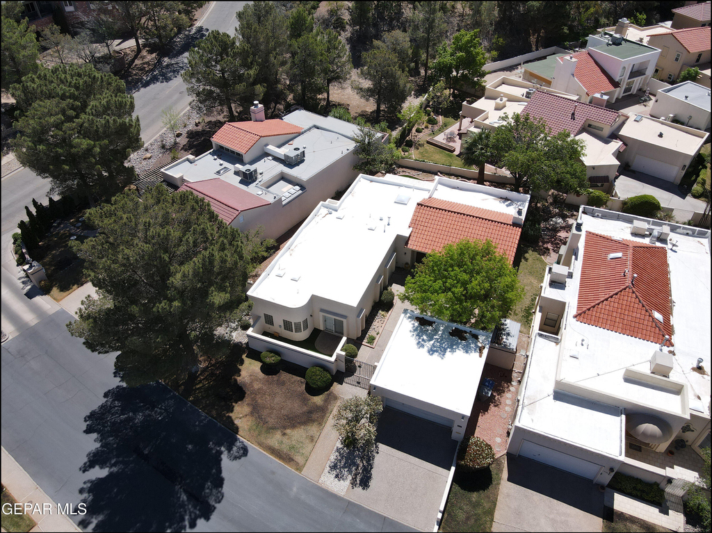 1004 Los Jardines Circle - Photo 35