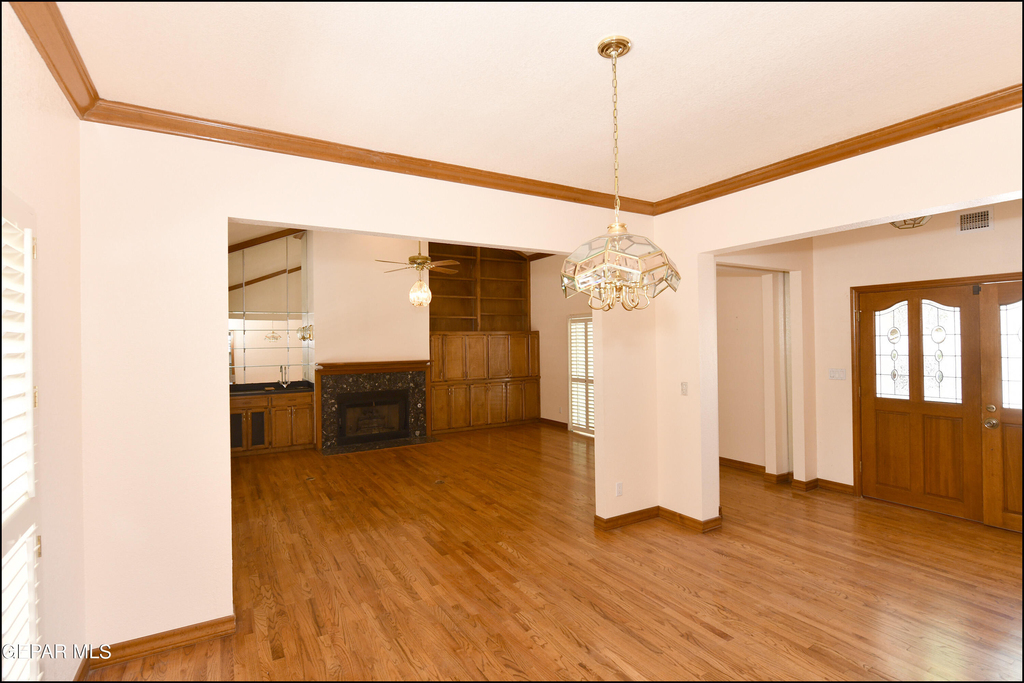 1004 Los Jardines Circle - Photo 9