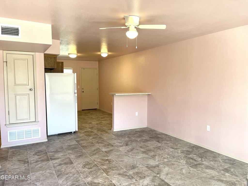 445 Gallagher Street - Photo 3