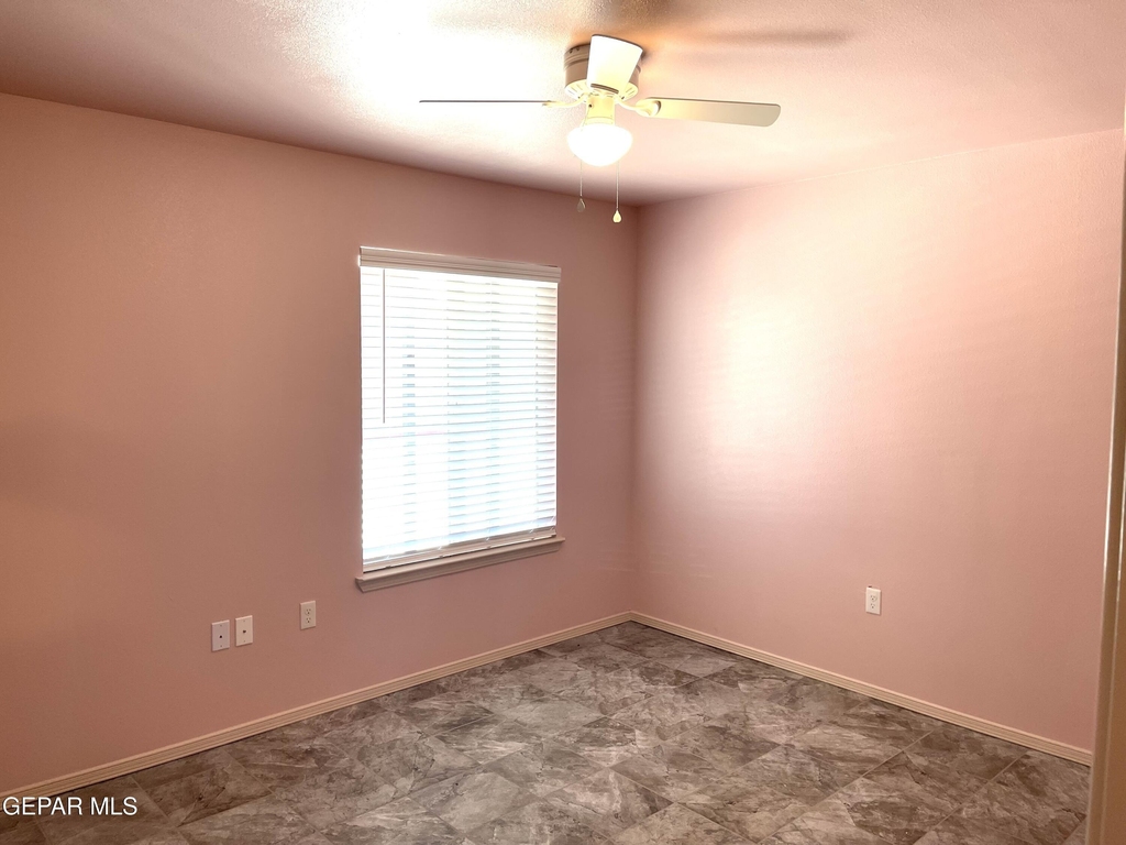 445 Gallagher Street - Photo 8