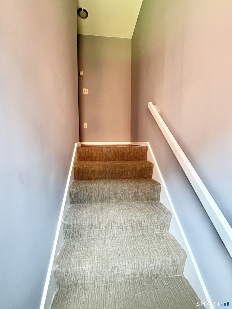 71 Williams Street - Photo 4