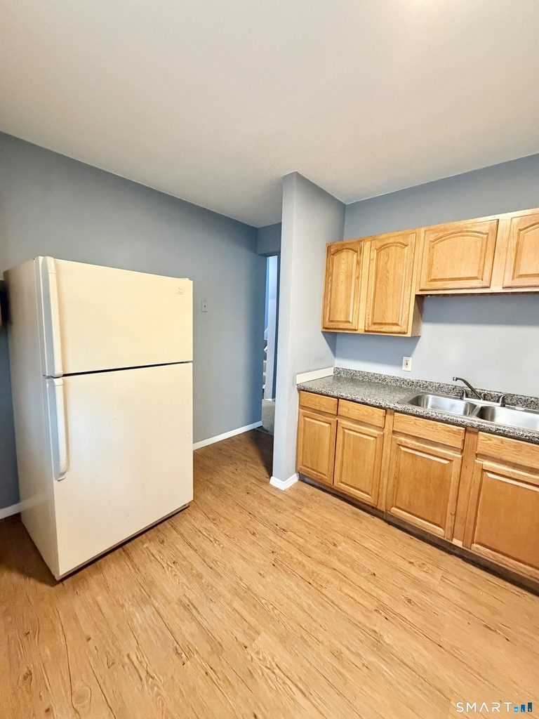 71 Williams Street - Photo 3