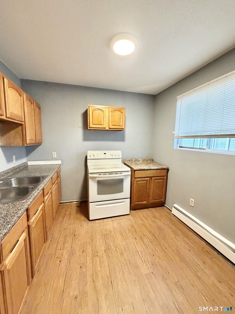 71 Williams Street - Photo 2