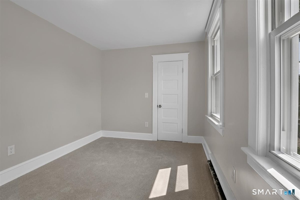 672 Main Street - Photo 7