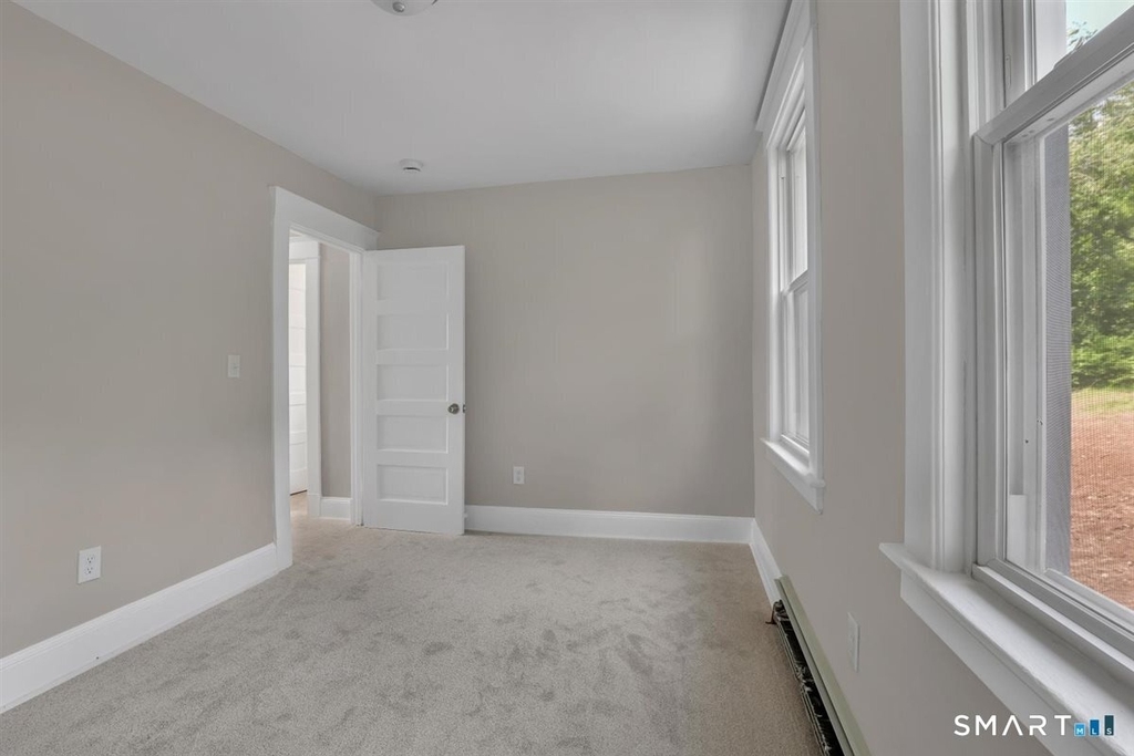 672 Main Street - Photo 8