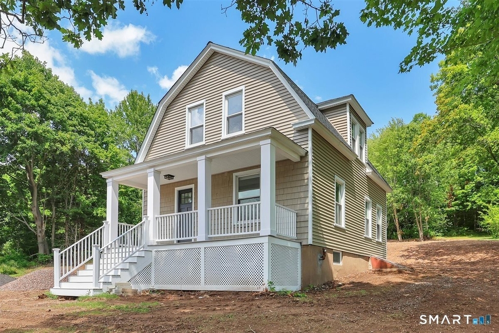 672 Main Street - Photo 0