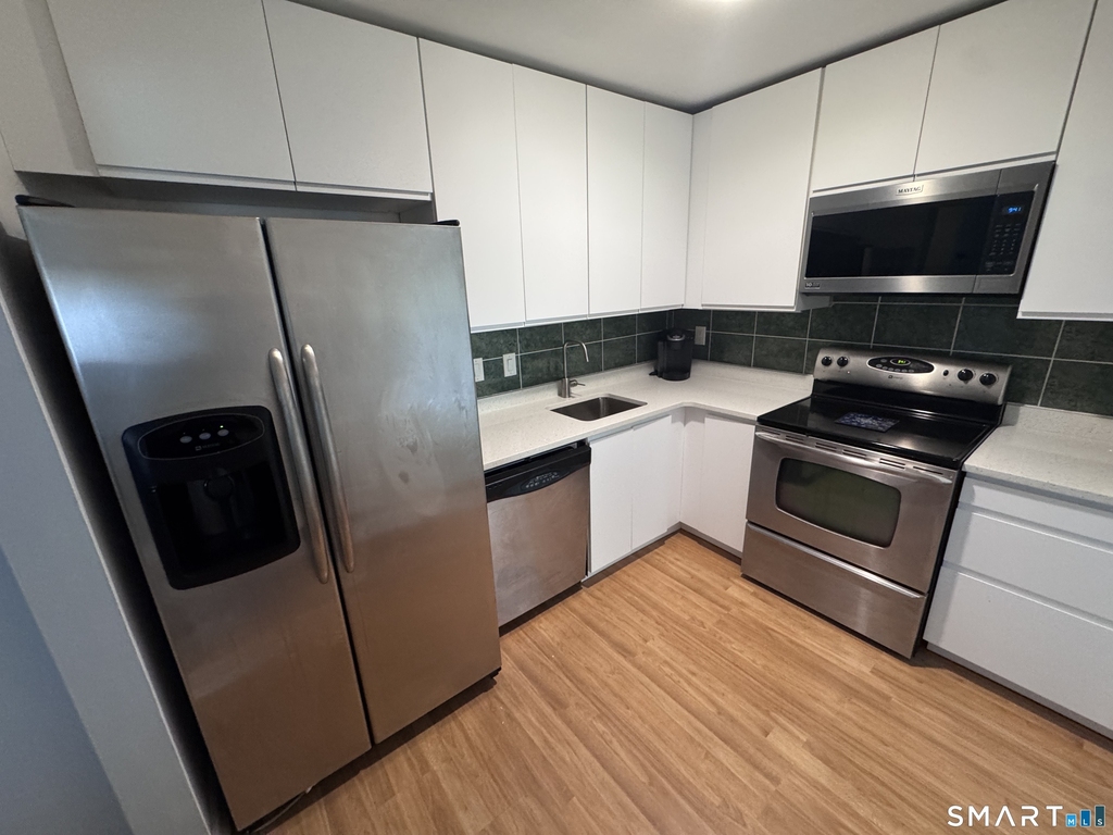 135 Courtland Avenue - Photo 1