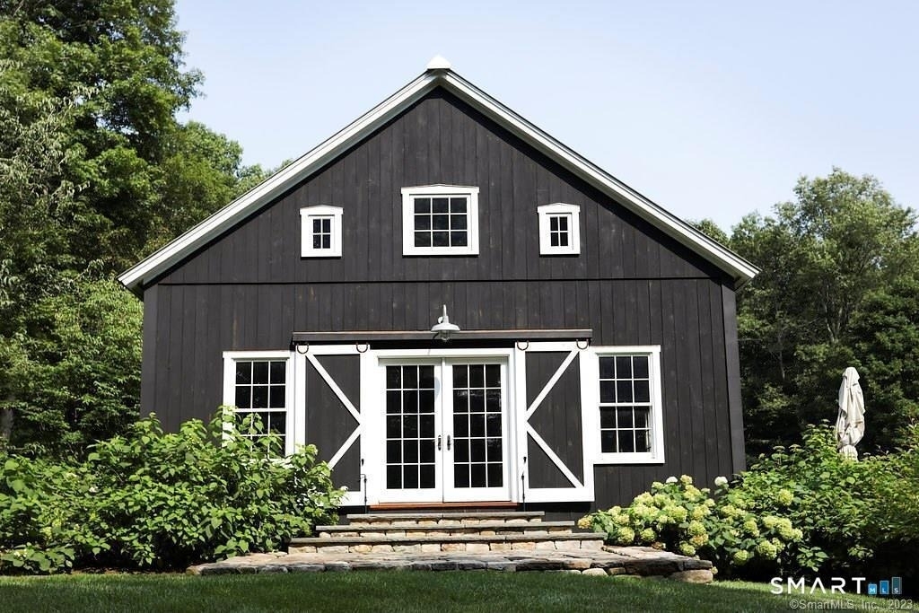 18 Plumb Hill Road - Photo 2