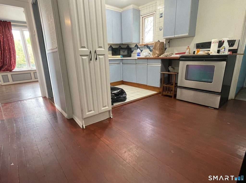 279 Talman St Extension - Photo 4