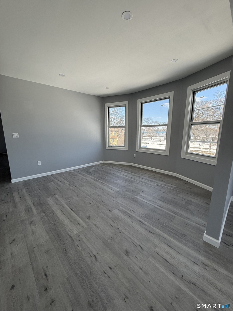 1639 South Avenue - Photo 1