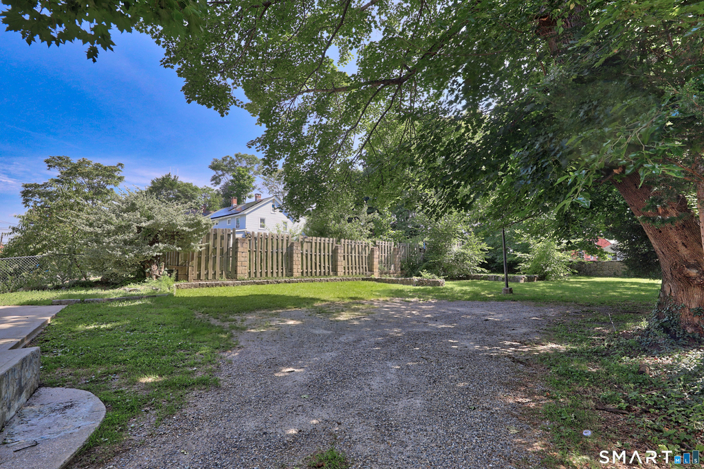 19 Hawkins Street - Photo 11