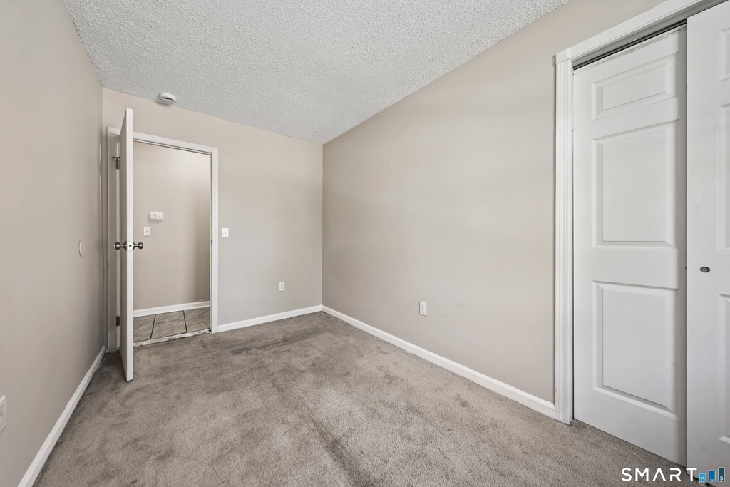 19 Hawkins Street - Photo 7
