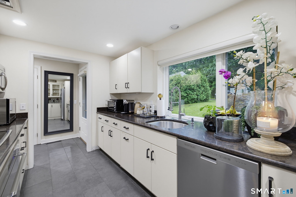 30 Riverside Avenue - Photo 15