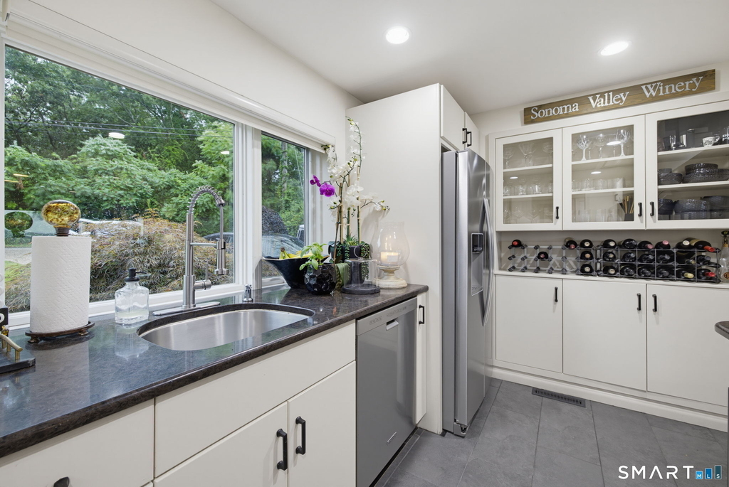30 Riverside Avenue - Photo 19