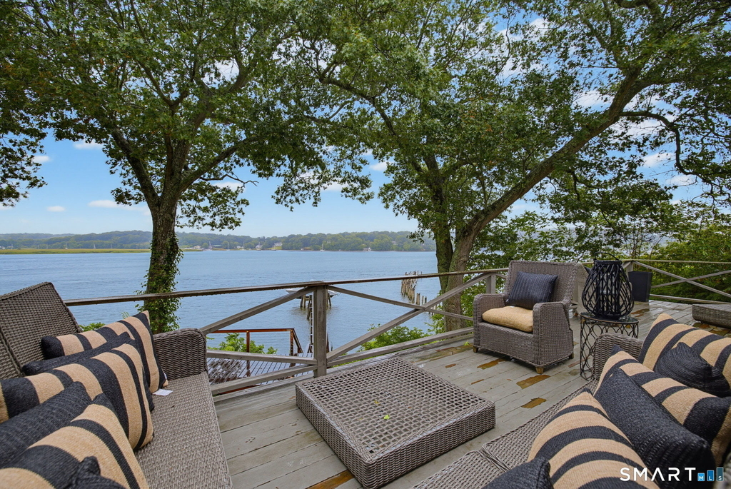 30 Riverside Avenue - Photo 2