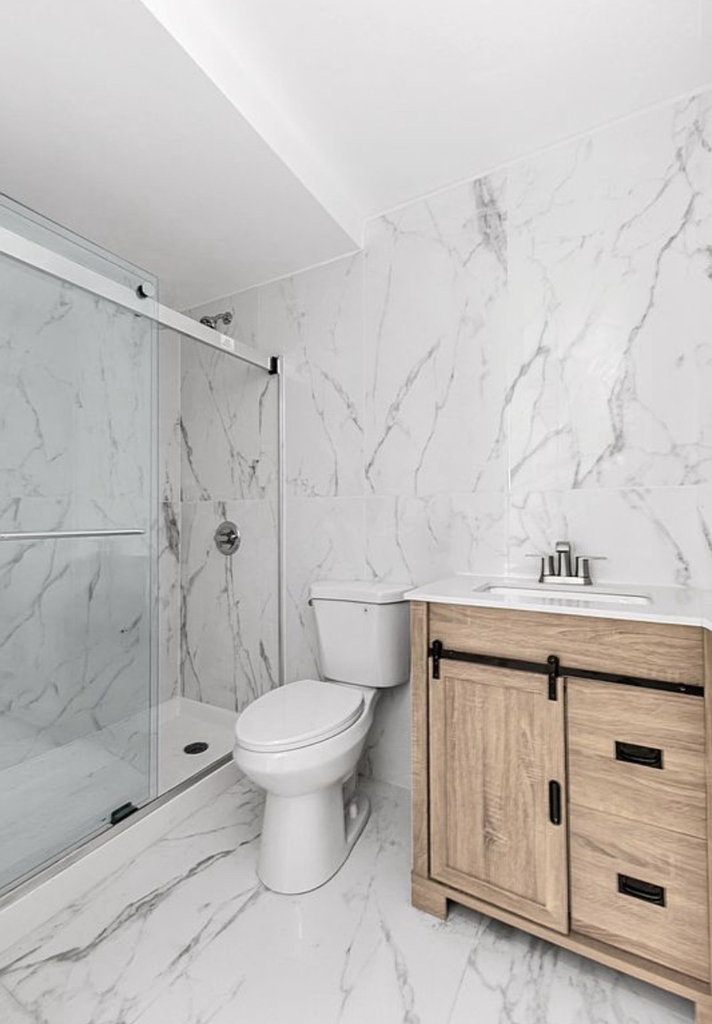 255 West 36th Street - Photo 6