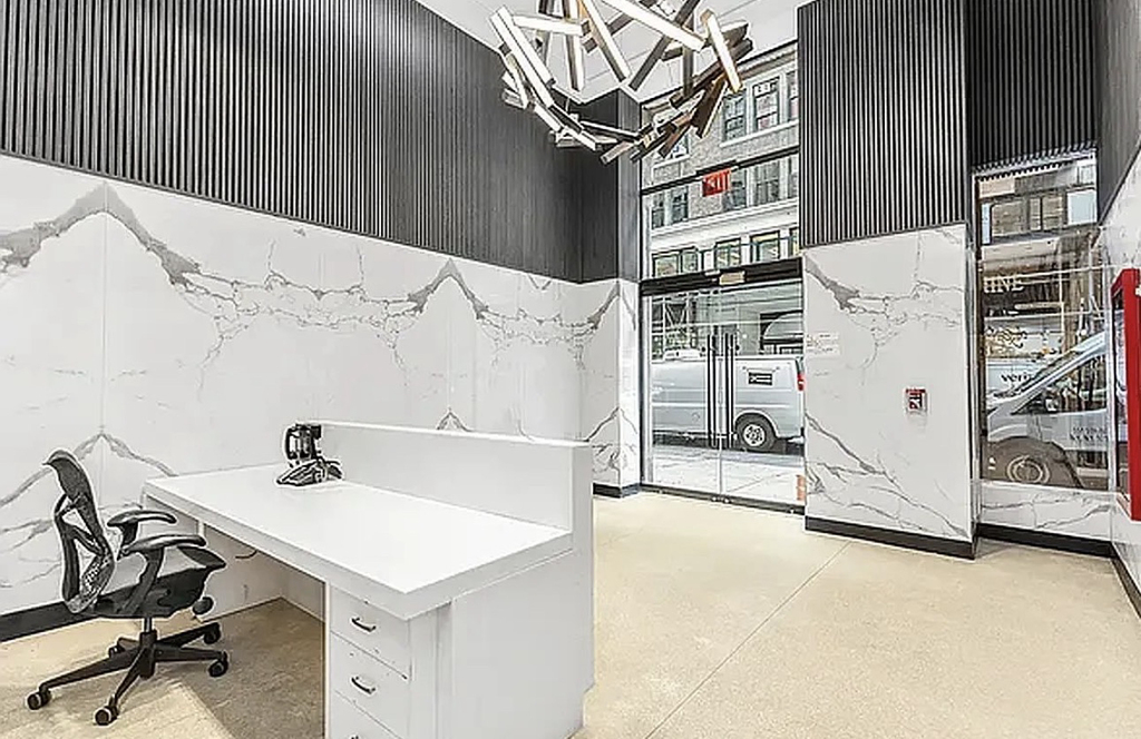 255 West 36th Street - Photo 9