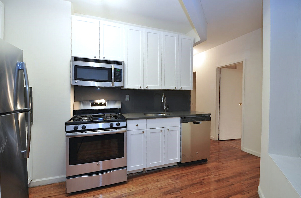 East 25th Street - Photo 0