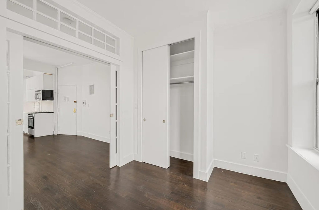  St Marks Place - Photo 3