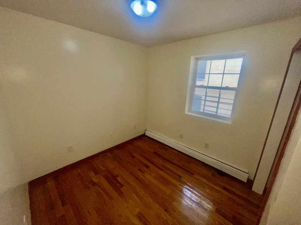 766 East 224th Street - Photo 9