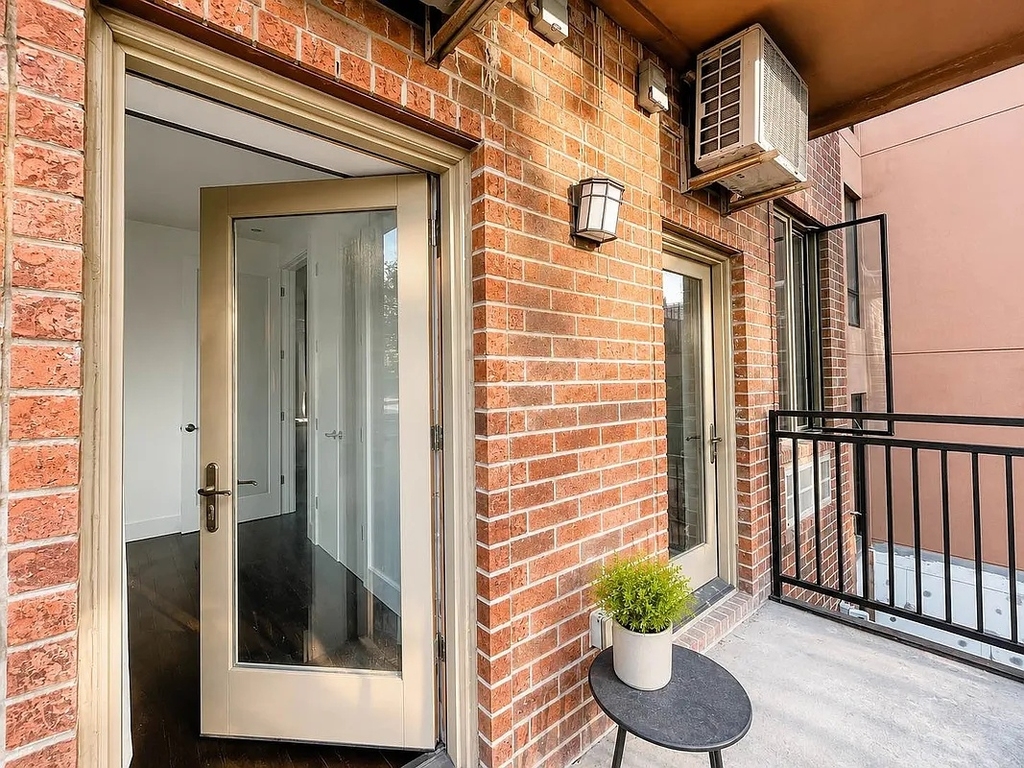 338 Melrose Street - Photo 7