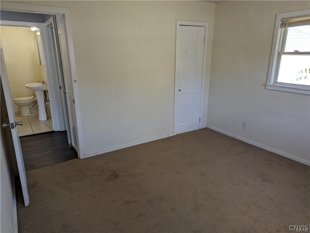 5854 Reis Drive - Photo 9