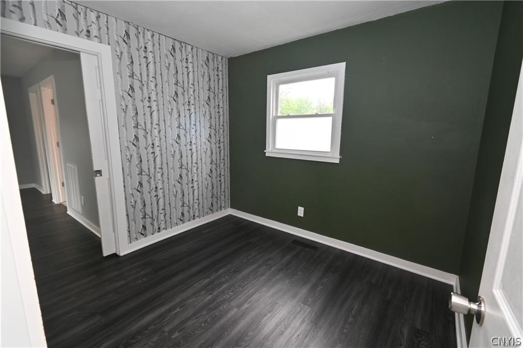5854 Reis Drive - Photo 10
