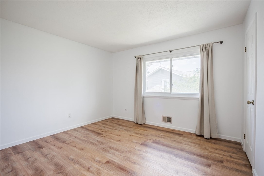 678 Eastbrooke Lane - Photo 13