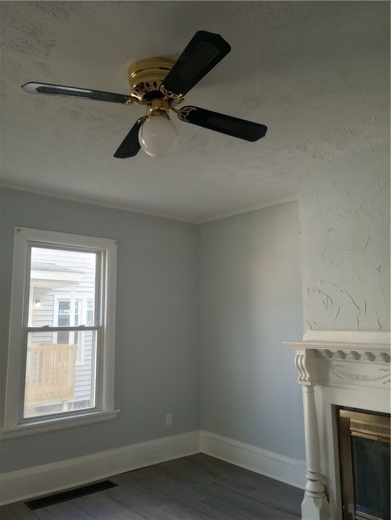 410 Linden Place - Photo 6