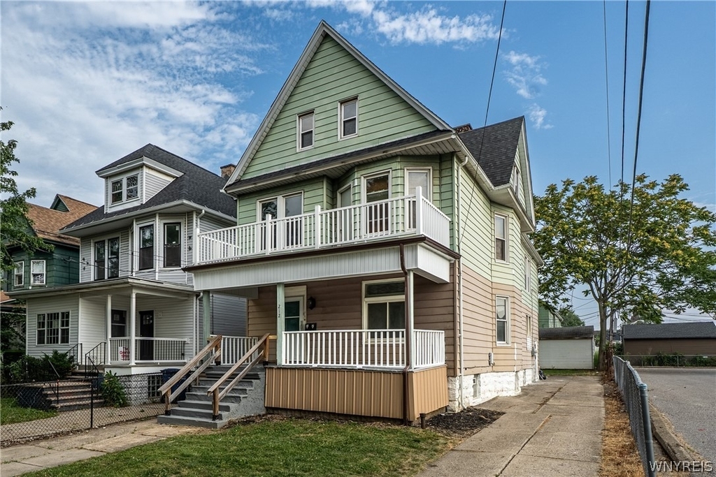 212 Lockwood Avenue - Photo 1