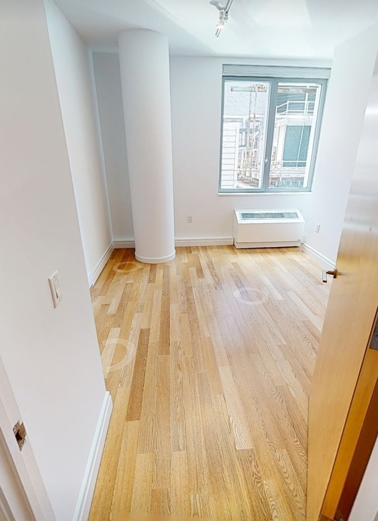 550 West 54th Street - Photo 5