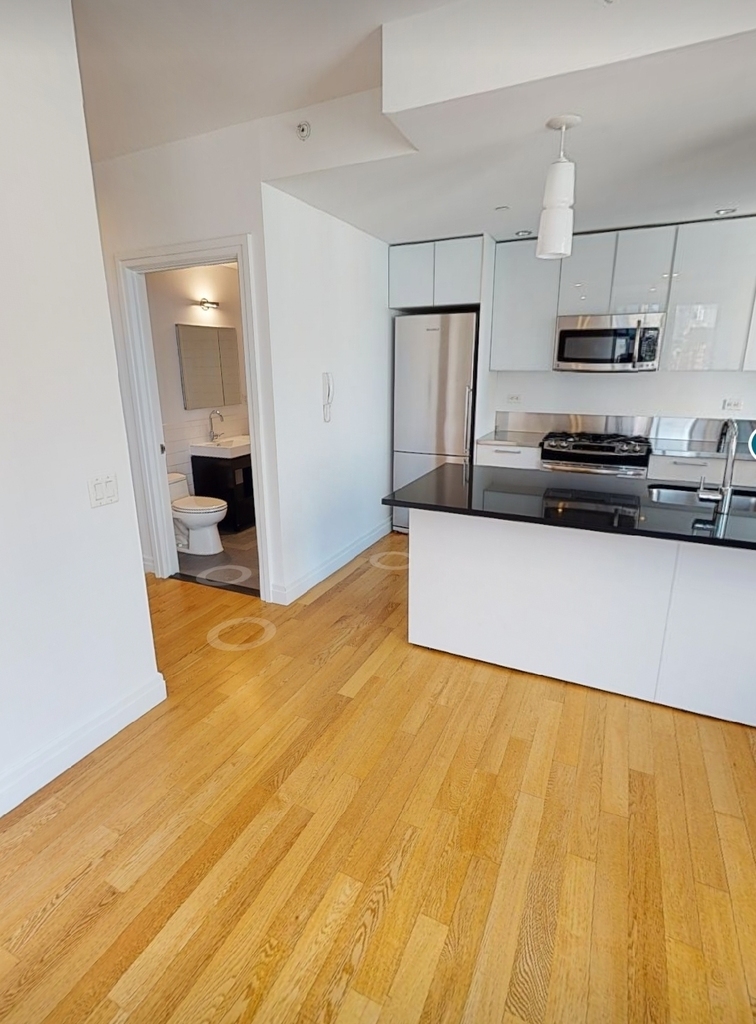 550 West 54th Street - Photo 1