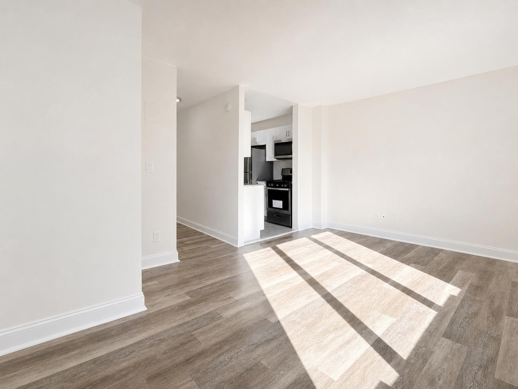 3333 Broadway - Photo 4