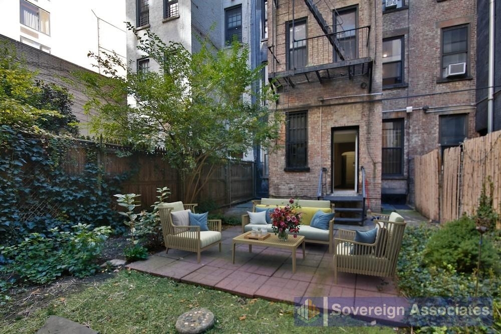 156 East 85th Street - Photo 4