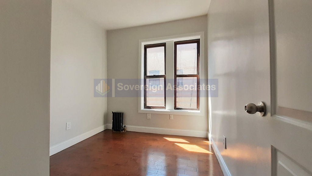2254 5th Avenue - Photo 6