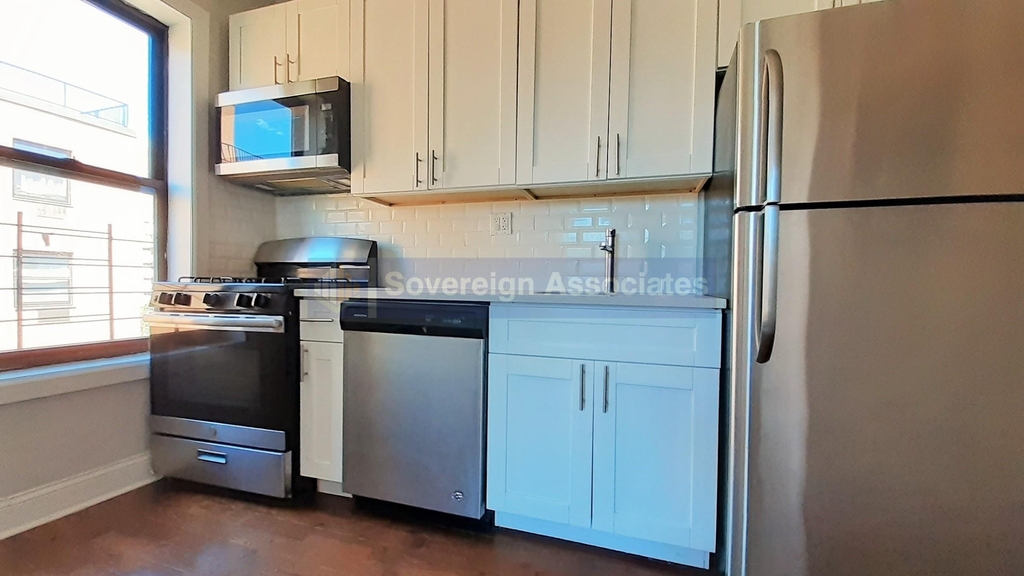 2254 5th Avenue - Photo 2