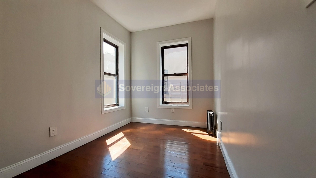 2254 5th Avenue - Photo 8