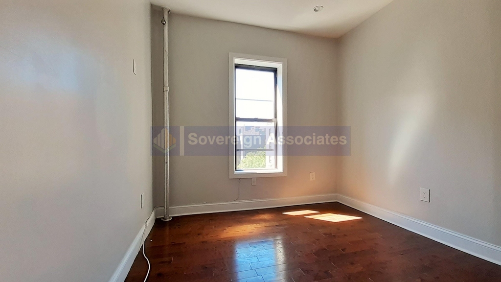 2254 5th Avenue - Photo 1