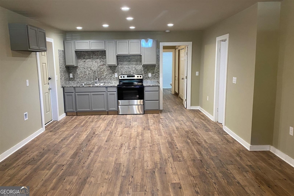 206 Sorrells Street - Photo 1