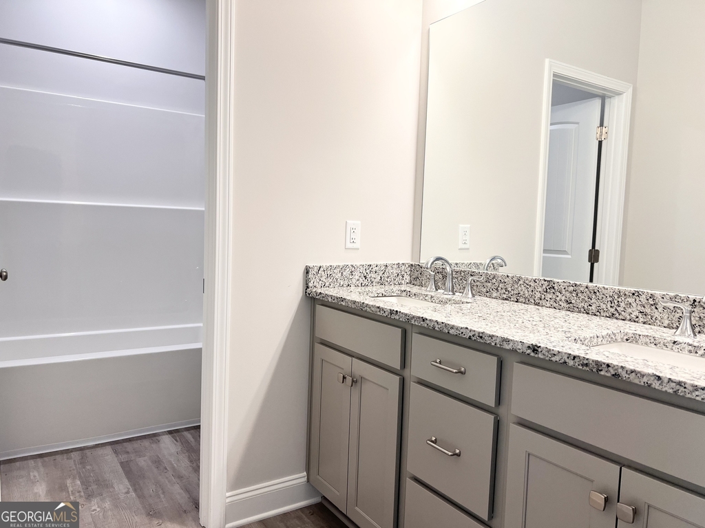 8024 Climbing Ivy Court - Photo 26