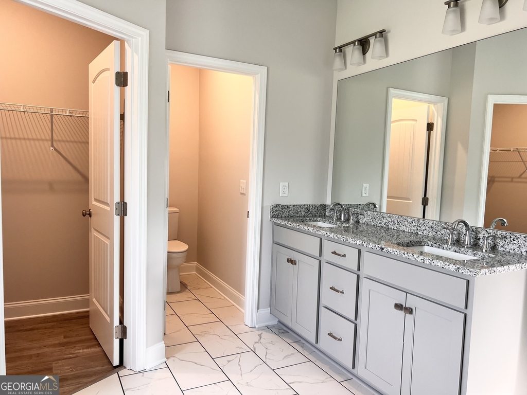 8024 Climbing Ivy Court - Photo 18