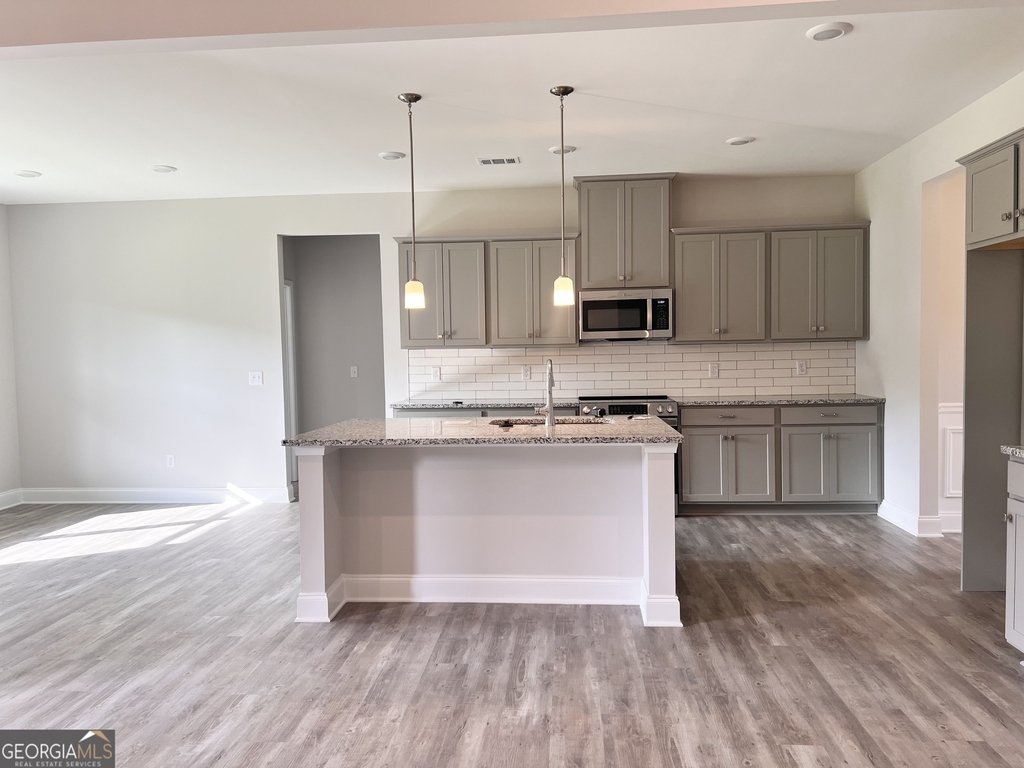 8024 Climbing Ivy Court - Photo 3