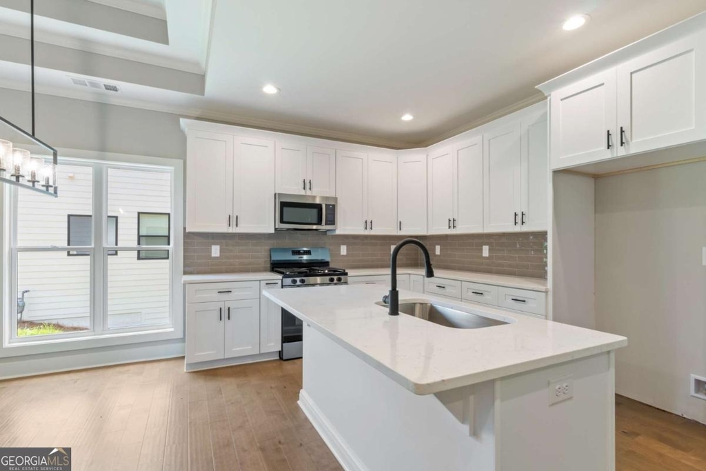 380 Ansley Drive - Photo 9