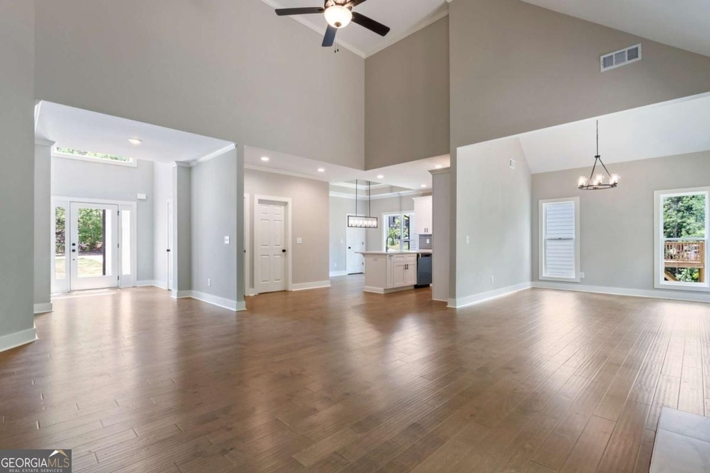 380 Ansley Drive - Photo 2