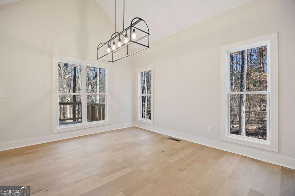 360 Ansley Drive - Photo 10