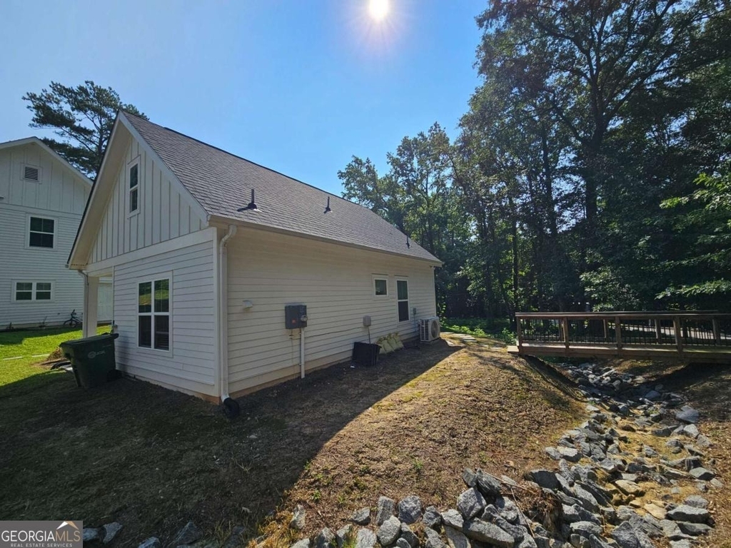 2400 Lowe Street Nw - Photo 3