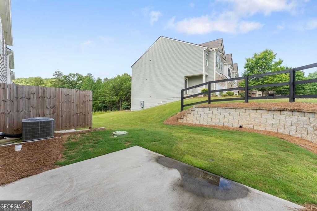 300 Stoneybrook Court - Photo 35