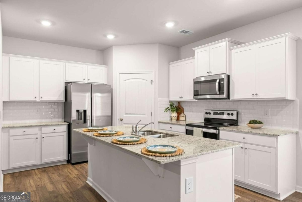 300 Stoneybrook Court - Photo 12